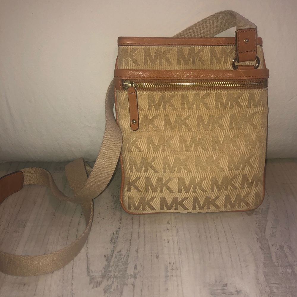 Michael Kors Crossbody